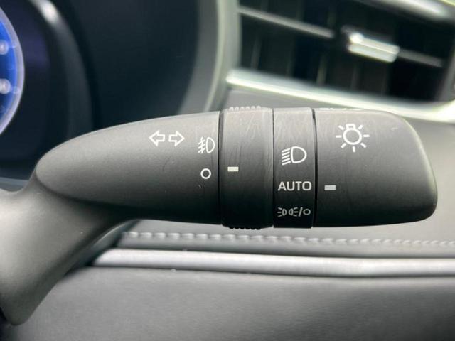 ハリアー 4WD Zレザーパッケージ 調光パノラマルーフ/JBL/保証書/ディスプレイオーディオ+ナビ/デジタルインナーミラー/衝突安全装置/エアーシート 前席/車線逸脱防止支援システム/シート フルレザー/電動バックドア 革シート(16枚目)