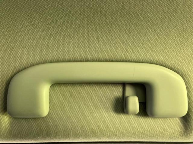 プリウス ４ＷＤ　Ａ　保証書／純正　９インチ　ＳＤナビ／トヨタセーフティセンス／車線逸脱防止支援システム／ドライブレコーダー　純正／ヘッドランプ　ＬＥＤ／Ｂｌｕｅｔｏｏｔｈ接続／ＥＴＣ２．０／ＥＢＤ付ＡＢＳ　電動シート（43枚目）