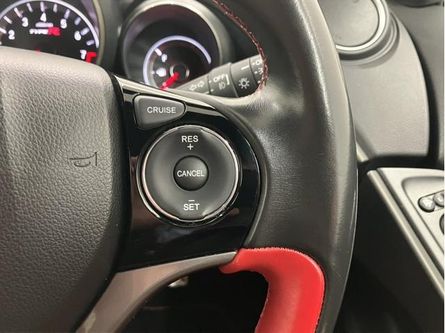 シビック タイプＲ　６速ＭＴ　社外メモリーナビ　ワンセグＴＶ　Ｂｌｕｅｔｏｏｔｈ　ＥＴＣ　クルーズコントロール　Ｗｅｄｓスポーツアルミホイール　エアロ　ＶＳＡ　ＬＥＤヘッドライト　スマートキー２個　ナビＴＶ　記録簿（7枚目）
