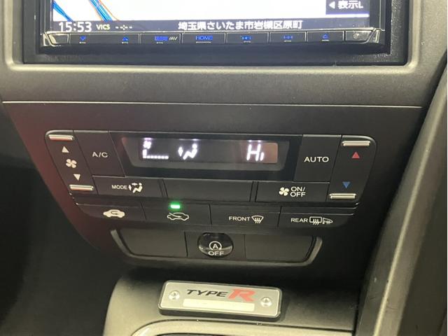 シビック タイプＲ　６速ＭＴ　社外メモリーナビ　ワンセグＴＶ　Ｂｌｕｅｔｏｏｔｈ　ＥＴＣ　クルーズコントロール　Ｗｅｄｓスポーツアルミホイール　エアロ　ＶＳＡ　ＬＥＤヘッドライト　スマートキー２個　ナビＴＶ　記録簿（12枚目）