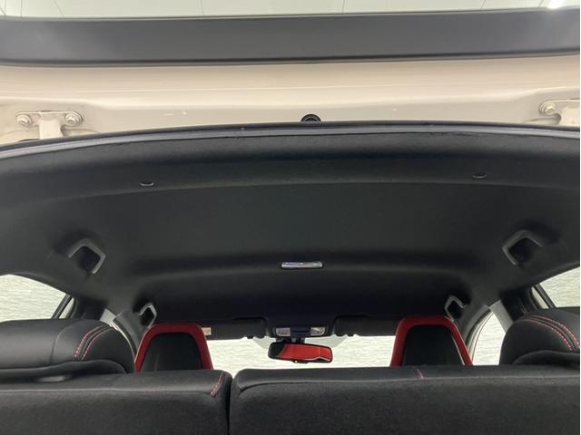 シビック タイプＲ　６速ＭＴ　社外メモリーナビ　ワンセグＴＶ　Ｂｌｕｅｔｏｏｔｈ　ＥＴＣ　クルーズコントロール　Ｗｅｄｓスポーツアルミホイール　エアロ　ＶＳＡ　ＬＥＤヘッドライト　スマートキー２個　ナビＴＶ　記録簿（16枚目）