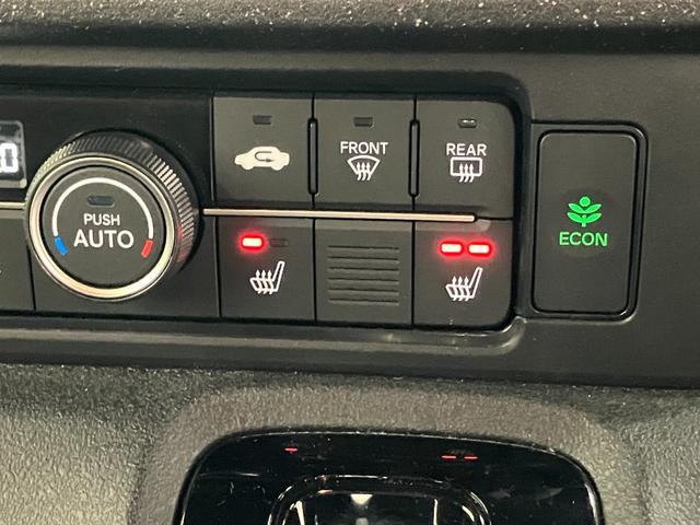 Ｎ－ＢＯＸカスタム ターボ　ワンオーナー　純正８インチメモリーナビ　バックカメラ　フルセグＴＶ　Ｂｌｕｅｔｏｏｔｈ　ＵＳＢ　ビルトインＥＴＣ２．０　両側電動スライドドア　コーナーセンサー　踏み間違い防止　パドルシフト　ＬＥＤ（9枚目）