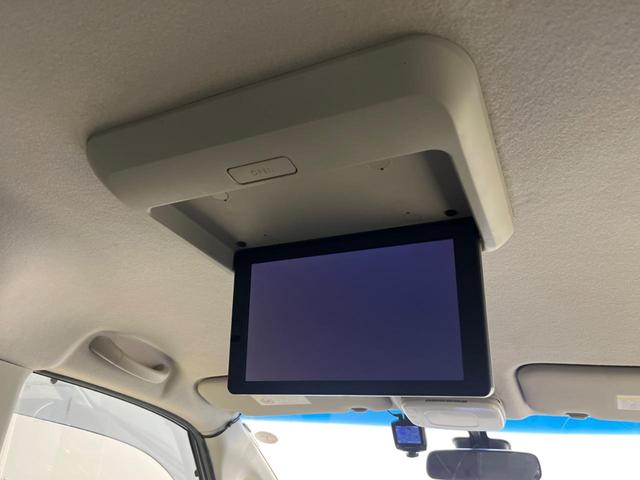 セレナ ハイウェイスター S-ハイブリッド 両側電動ドア SDナビ 後席モニター 禁煙車 スマートキー LEDヘッド ビルトインETC クルコン 車線逸脱警報 オートライト オートエアコン 純正16インチアルミ リアエアコン(4枚目)