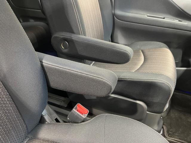 セレナ ハイウェイスター S-ハイブリッド 両側電動ドア SDナビ 後席モニター 禁煙車 スマートキー LEDヘッド ビルトインETC クルコン 車線逸脱警報 オートライト オートエアコン 純正16インチアルミ リアエアコン(41枚目)