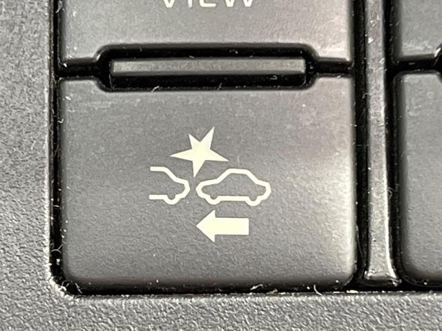 シエンタ ハイブリッドＧ　クエロ　両側電動ドア　純正ＳＤナビ　バックカメラ　衝突被害軽減システム　禁煙車　ハーフレザーシート　スマートキー　ＬＥＤヘッド　ビルトインＥＴＣ　クルコン　オートハイビーム　車線逸脱警報　オートライト（4枚目）