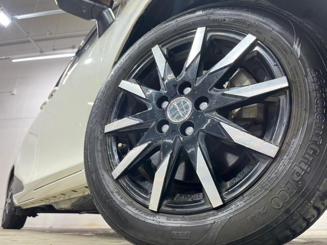 シエンタ ハイブリッドＧ　クエロ　両側電動ドア　純正ＳＤナビ　バックカメラ　衝突被害軽減システム　禁煙車　ハーフレザーシート　スマートキー　ＬＥＤヘッド　ビルトインＥＴＣ　クルコン　オートハイビーム　車線逸脱警報　オートライト（14枚目）