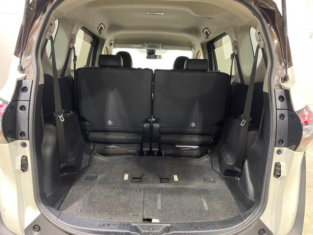 シエンタ ハイブリッドＧ　クエロ　両側電動ドア　純正ＳＤナビ　バックカメラ　衝突被害軽減システム　禁煙車　ハーフレザーシート　スマートキー　ＬＥＤヘッド　ビルトインＥＴＣ　クルコン　オートハイビーム　車線逸脱警報　オートライト（51枚目）