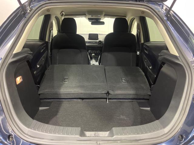 普段のお買い物や通勤、送迎等に十分な荷室スペースを確保しております。セカンドシートを倒すと、大きな荷物の積載も可能です♪