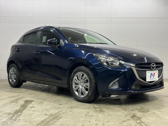 高透明度のガラス皮膜で撥水はもちろん、上質なツヤ・光沢を実現。紫外線や酸性雨から大切な愛車を保護し、色あせ・劣化を防止。「弾スプラッシュコート」、「弾プリミッサコート」からお選びいただけます。