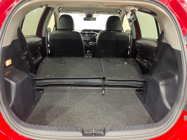 アクア クロスオーバー 純正SDナビ バックカメラ 衝突被害軽減システム ハーフレザーシート スマートキー LEDヘッド ビルトインETC 純正16インチアルミ オートライト オートエアコン Bluetooth CD(6枚目)