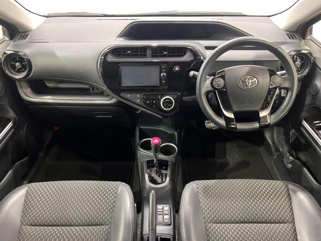 アクア クロスオーバー 純正SDナビ バックカメラ 衝突被害軽減システム ハーフレザーシート スマートキー LEDヘッド ビルトインETC 純正16インチアルミ オートライト オートエアコン Bluetooth CD(9枚目)