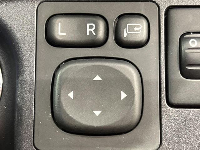 アクア クロスオーバー 純正SDナビ バックカメラ 衝突被害軽減システム ハーフレザーシート スマートキー LEDヘッド ビルトインETC 純正16インチアルミ オートライト オートエアコン Bluetooth CD(11枚目)