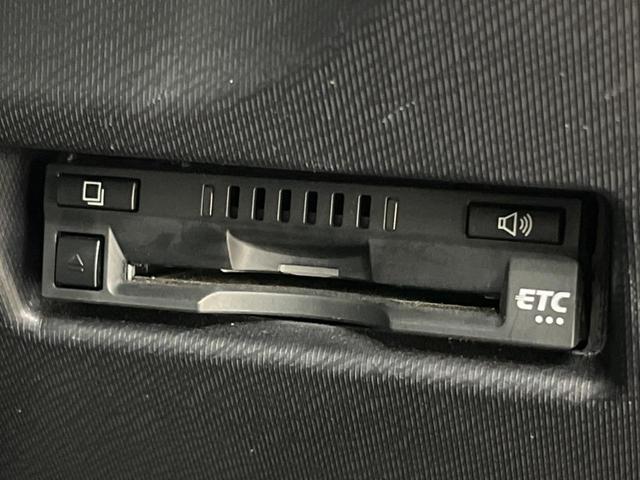 アクア クロスオーバー 純正SDナビ バックカメラ 衝突被害軽減システム ハーフレザーシート スマートキー LEDヘッド ビルトインETC 純正16インチアルミ オートライト オートエアコン Bluetooth CD(15枚目)