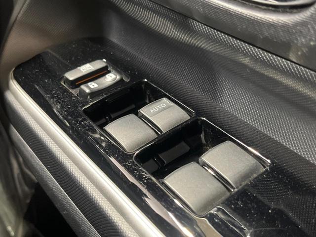 アクア クロスオーバー 純正SDナビ バックカメラ 衝突被害軽減システム ハーフレザーシート スマートキー LEDヘッド ビルトインETC 純正16インチアルミ オートライト オートエアコン Bluetooth CD(18枚目)