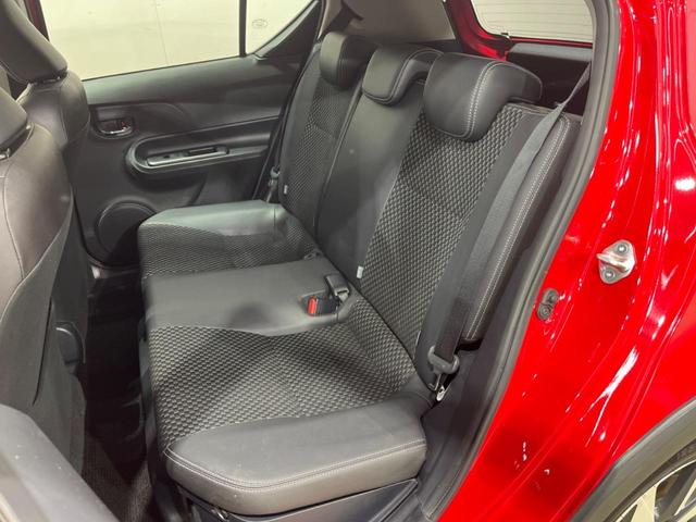 アクア クロスオーバー 純正SDナビ バックカメラ 衝突被害軽減システム ハーフレザーシート スマートキー LEDヘッド ビルトインETC 純正16インチアルミ オートライト オートエアコン Bluetooth CD(39枚目)