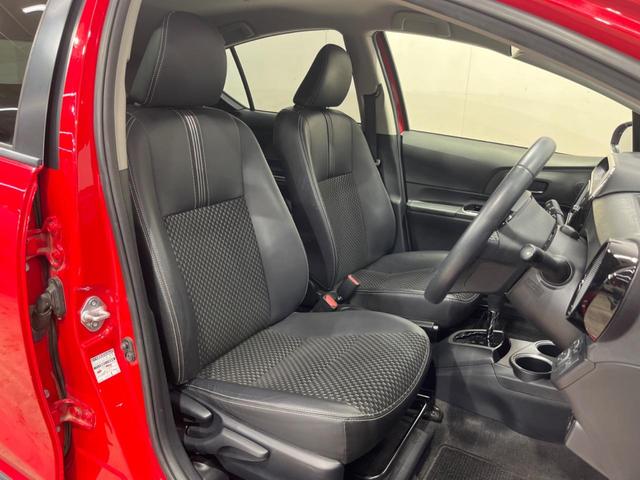 アクア クロスオーバー 純正SDナビ バックカメラ 衝突被害軽減システム ハーフレザーシート スマートキー LEDヘッド ビルトインETC 純正16インチアルミ オートライト オートエアコン Bluetooth CD(45枚目)