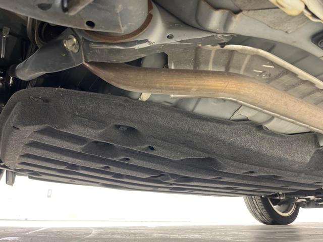 ヴェゼル ハイブリッドＲＳ・ホンダセンシング　ＳＤナビ　バックカメラ　衝突被害軽減システム　レーダークルーズ　禁煙車　ハーフレザーシート　スマートキー　ＬＥＤヘッド　ビルトインＥＴＣ　純正１８インチアルミ　オートライト　デュアルエアコン（22枚目）