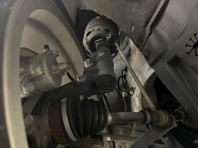 ヴェゼル ハイブリッドＲＳ・ホンダセンシング　ＳＤナビ　バックカメラ　衝突被害軽減システム　レーダークルーズ　禁煙車　ハーフレザーシート　スマートキー　ＬＥＤヘッド　ビルトインＥＴＣ　純正１８インチアルミ　オートライト　デュアルエアコン（24枚目）