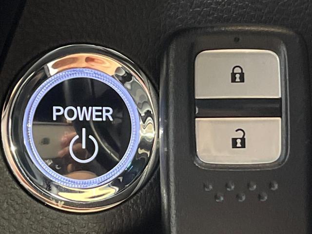 ヴェゼル ハイブリッドＲＳ・ホンダセンシング　ＳＤナビ　バックカメラ　衝突被害軽減システム　レーダークルーズ　禁煙車　ハーフレザーシート　スマートキー　ＬＥＤヘッド　ビルトインＥＴＣ　純正１８インチアルミ　オートライト　デュアルエアコン（44枚目）