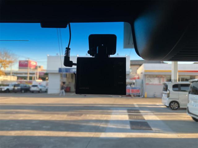 Ｎ－ＢＯＸカスタム 　ドライブレコーダー　バックカメラ　両側スライド・片側電動　ナビ　ＴＶ　クリアランスソナー　オートクルーズコントロール　レーンアシスト　衝突被害軽減システム　オートライト　スマートキー（11枚目）