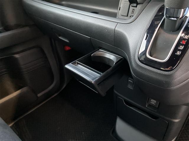 Ｎ－ＢＯＸカスタム Ｌ　サイドエアバッグ　両席電動スライドドア　Ｐソナー　車線逸脱警報装置　ナビＴＶ　Ａストップ　シートヒータ　ベンチシート　キーフリーシステム　ＬＥＤライト　リアカメ　クルーズコントロール　ＡＣ　スマキー（30枚目）