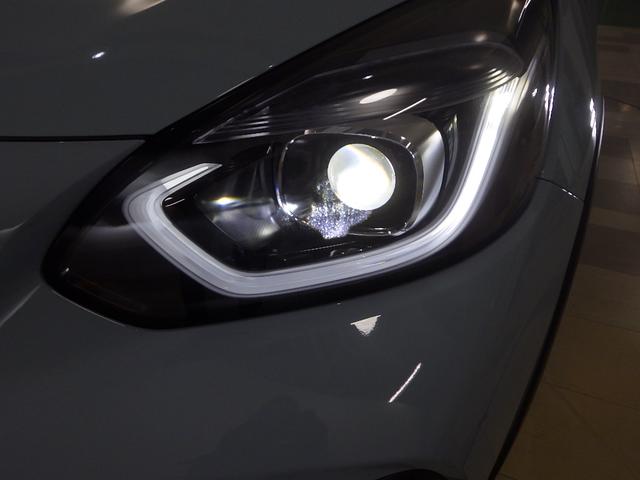 フィット クロスター 禁煙車 両席エアバック 純正ナビリアカメラ 前後ドライブレコーダー アルミホイール スマートキー USB端子 ホンダセンシング ETC ホンダコネクト フルオートエアコン サイドカーテンエアバック(29枚目)