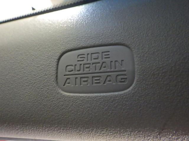 車両側面からの安全性も高めてくれる、安心装備のサイドカーテンエアバックシステムです◎