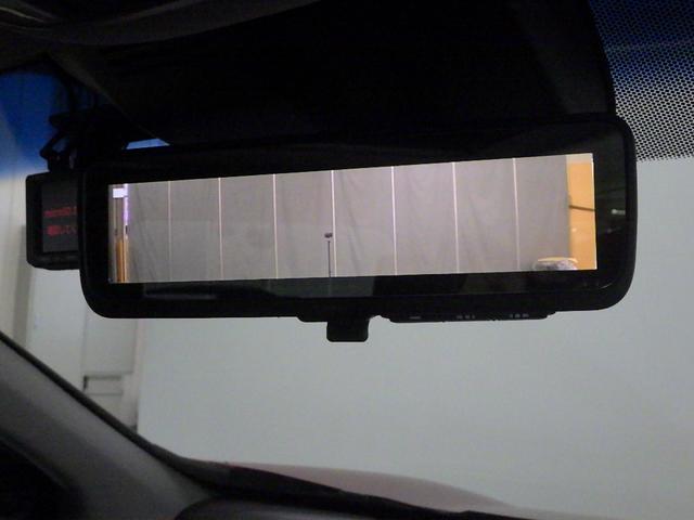 クリアな視界が確保できるデジタルルームミラーです！