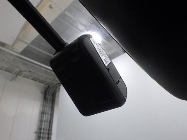 フリード e:HEVクロスター 禁煙車 ホンダコネクト LEDヘッドライト 両側電動スライドドア 純正ナビリアカメラ アルミホイール スマートキー 両席エアバック サイドカーテンエアバック ホンダセンシング ドライブレコーダー(5枚目)