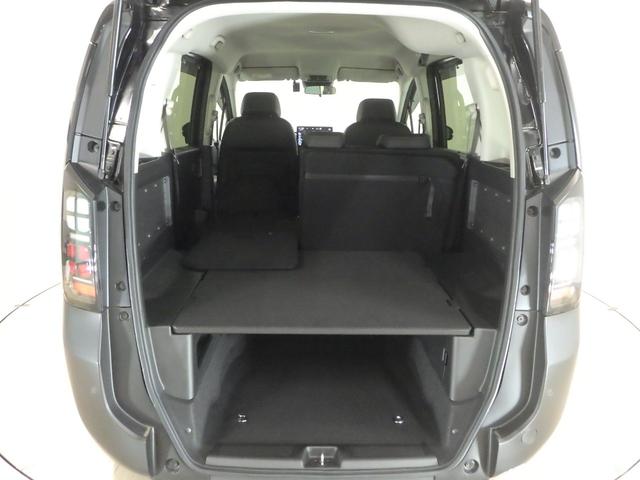 フリード e:HEVクロスター 禁煙車 ホンダコネクト LEDヘッドライト 両側電動スライドドア 純正ナビリアカメラ アルミホイール スマートキー 両席エアバック サイドカーテンエアバック ホンダセンシング ドライブレコーダー(19枚目)