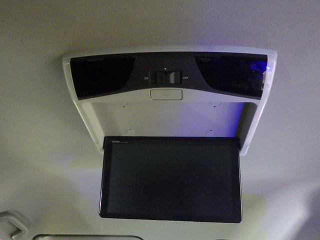 ステップワゴンスパーダ スパーダホンダセンシング 禁煙車 3列シート ワンオーナー ホンダセンシング 両席エアバック 両側電動スライドドア 純正ナビリアカメラ フルオートエアコン リア席モニター LEDヘッドライト スマートキー ETC MTモード(13枚目)