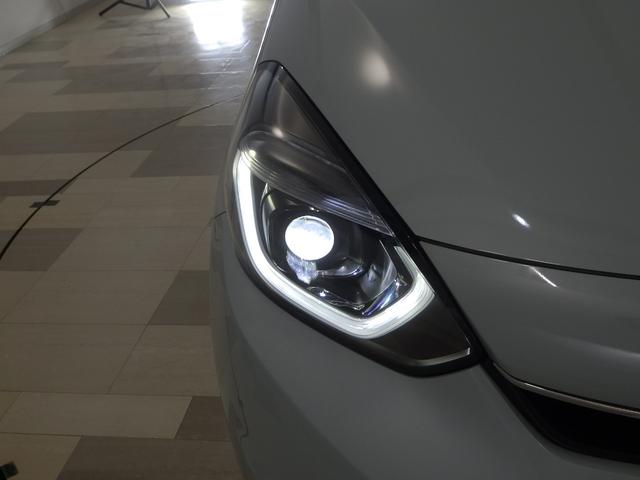 フィット ホーム 禁煙車 元デモカー ホンダセンシング ホンダコネクト 両席エアバック サイドカーテンエアバック 純正ナビリアカメラ ドライブレコーダー USB端子 フルセグTV LEDヘッドライト BT 記録簿(2枚目)