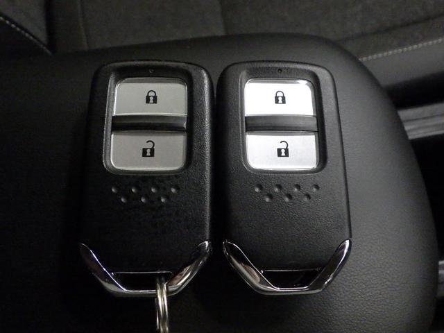 フィット ホーム 禁煙車 元デモカー ホンダセンシング ホンダコネクト 両席エアバック サイドカーテンエアバック 純正ナビリアカメラ ドライブレコーダー USB端子 フルセグTV LEDヘッドライト BT 記録簿(16枚目)