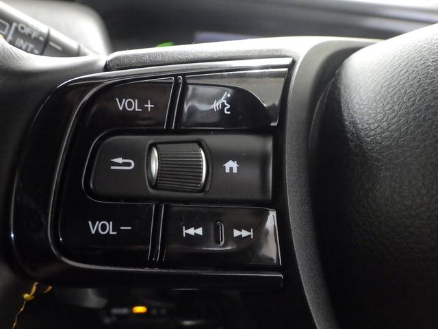 フィット e:HEVRS 禁煙車 元デモカー 純正ナビリアカメラ ドライブレコーダー 両席エアバック サイドカーテンエアバック LEDヘッドライト MTモード アルミホイール スマートキー ETC ホンダセンシング&コネクト(13枚目)