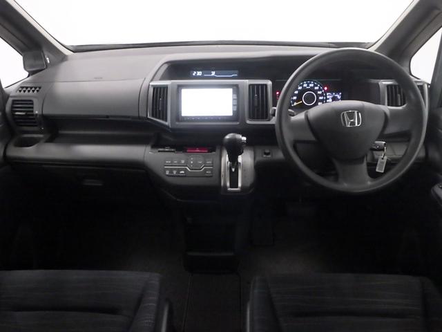 ステップワゴン Ｇ　禁煙車　ワンオーナー　オートエアコン　３列シート　純正ナビリアカメラ　リモコンキー　ハロゲンヘッドライト　両側スライドドア　パワステ　パワーウインドウ　アルミホイール　両席エアバック　ＥＴＣ　ＰＷ（2枚目）