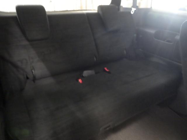 ステップワゴン Ｇ　禁煙車　ワンオーナー　オートエアコン　３列シート　純正ナビリアカメラ　リモコンキー　ハロゲンヘッドライト　両側スライドドア　パワステ　パワーウインドウ　アルミホイール　両席エアバック　ＥＴＣ　ＰＷ（13枚目）