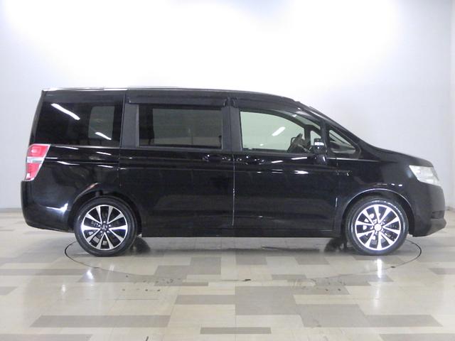 ステップワゴン Ｇ　禁煙車　ワンオーナー　オートエアコン　３列シート　純正ナビリアカメラ　リモコンキー　ハロゲンヘッドライト　両側スライドドア　パワステ　パワーウインドウ　アルミホイール　両席エアバック　ＥＴＣ　ＰＷ（21枚目）