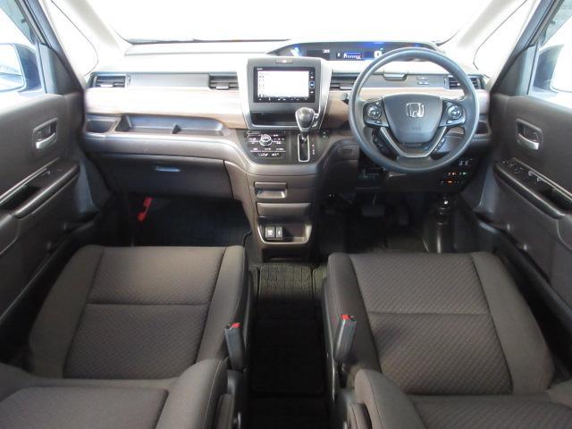 フリード Ｇ・ホンダセンシング　禁煙車　キャプテンシート　ワンオーナードライブレコーダー　純正ナビリアカメラ　両側電動スライドドア　両席エアバック　ＥＴＣ　ホンダセンシング　ＬＥＤヘッドライト　スマーキー　クルーズコントロール（7枚目）