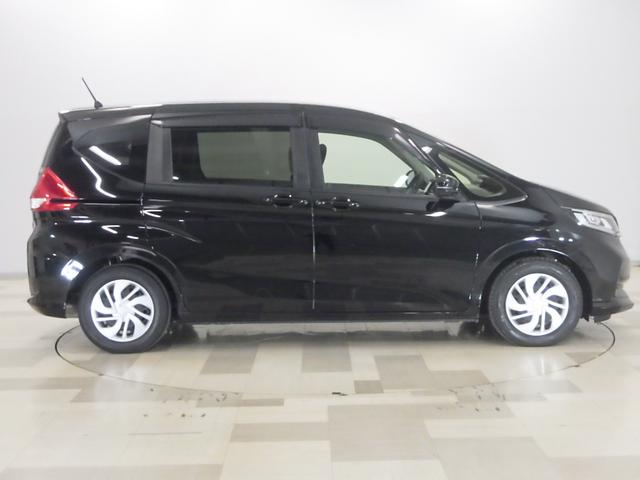 フリード Ｇ・ホンダセンシング　禁煙車　キャプテンシート　ワンオーナードライブレコーダー　純正ナビリアカメラ　両側電動スライドドア　両席エアバック　ＥＴＣ　ホンダセンシング　ＬＥＤヘッドライト　スマーキー　クルーズコントロール（22枚目）