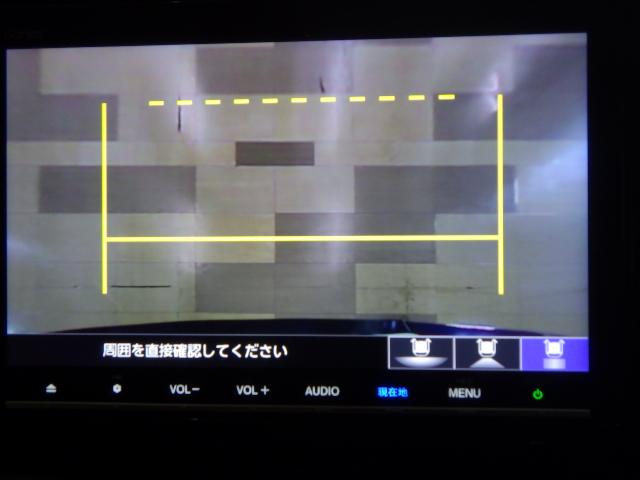 ステップワゴンスパーダ スパーダホンダセンシング 禁煙車 盗難防止 助手席エアバッグ ワンオーナ- Wパワスラ 地デジ LEDライト 横滑り防止システム オートエアコン リアカメラ USB ナビ&TV 三列シート アイドリングS ETC付 スマ鍵(3枚目)