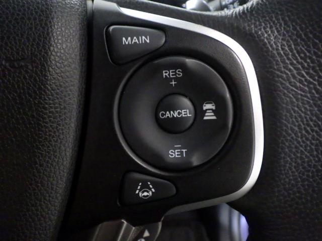 ステップワゴンスパーダ スパーダホンダセンシング 禁煙車 盗難防止 助手席エアバッグ ワンオーナ- Wパワスラ 地デジ LEDライト 横滑り防止システム オートエアコン リアカメラ USB ナビ&TV 三列シート アイドリングS ETC付 スマ鍵(7枚目)