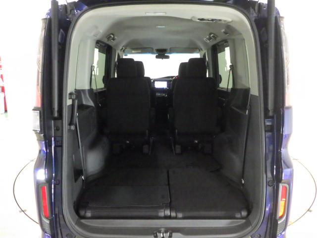 ステップワゴンスパーダ スパーダホンダセンシング 禁煙車 盗難防止 助手席エアバッグ ワンオーナ- Wパワスラ 地デジ LEDライト 横滑り防止システム オートエアコン リアカメラ USB ナビ&TV 三列シート アイドリングS ETC付 スマ鍵(24枚目)