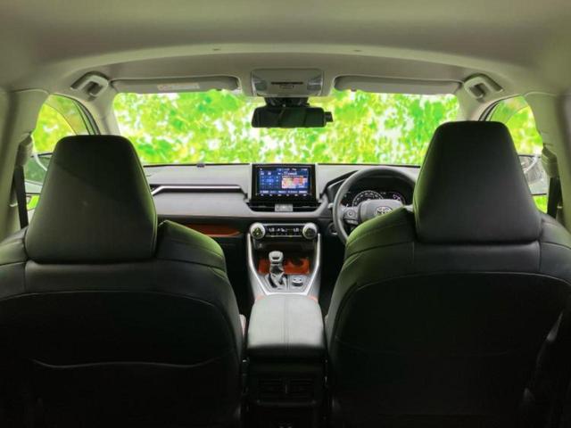 ＲＡＶ４ ４ＷＤアドベンチャー　保証書／純正　９インチ　ＳＤナビ／衝突安全装置／車線逸脱防止支援システム／シート　フルレザー／ヘッドランプ　ＬＥＤ／Ｂｌｕｅｔｏｏｔｈ接続／ＨＤＭＩ接続／ＥＴＣ／ＥＢＤ付ＡＢＳ／横滑り防止装置　４ＷＤ（21枚目）