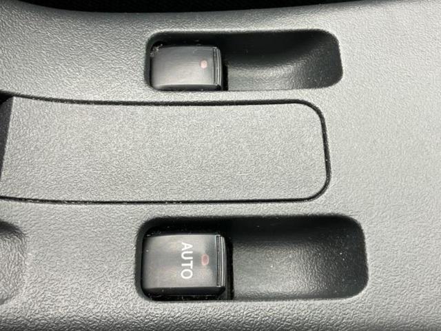 コペン ローブ　新品タイヤ／純正　ＳＤナビ／シートヒーター　前席／ヘッドランプ　ＬＥＤ／Ｂｌｕｅｔｏｏｔｈ接続／ＥＴＣ／ＥＢＤ付ＡＢＳ／横滑り防止装置／バックモニター／フルセグＴＶ／ＤＶＤ／エアバッグ　運転席（16枚目）