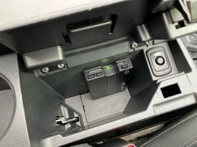 コペン ローブ　新品タイヤ／純正　ＳＤナビ／シートヒーター　前席／ヘッドランプ　ＬＥＤ／Ｂｌｕｅｔｏｏｔｈ接続／ＥＴＣ／ＥＢＤ付ＡＢＳ／横滑り防止装置／バックモニター／フルセグＴＶ／ＤＶＤ／エアバッグ　運転席（18枚目）
