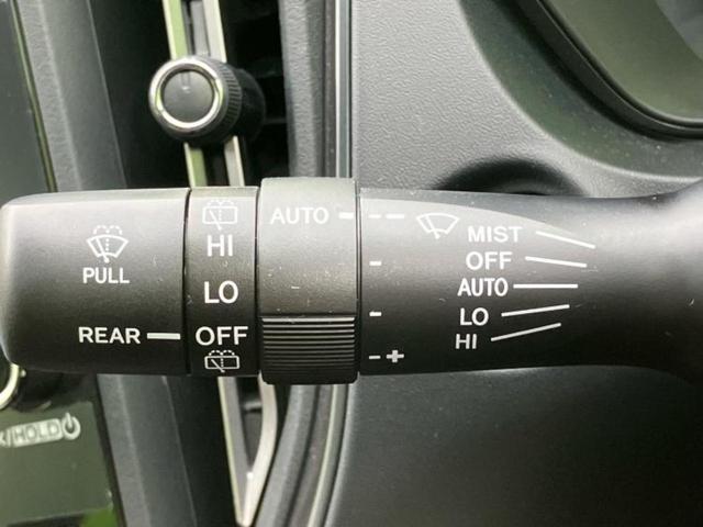 レヴォーグ ４ＷＤ　ＳＴＩスポーツＲ　ＥＸ　サンルーフ／純正エアロ／保証書／純正　ナビ／デジタルインナーミラー／アイサイト／シートヒーター／車線逸脱防止支援システム／シート　合皮／パーキングアシスト　バックガイド／電動バックドア　フルエアロ（30枚目）