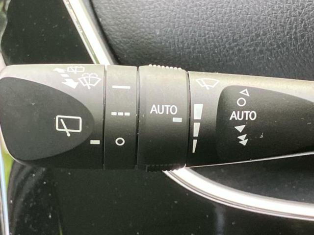 プリウス Sセーフティプラス 保証書/純正 9インチ SDナビ/トヨタセーフティセンス/車線逸脱防止支援システム/パーキングアシスト バックガイド/パーキングアシスト 自動操舵/ドライブレコーダー 社外 衝突被害軽減システム(28枚目)