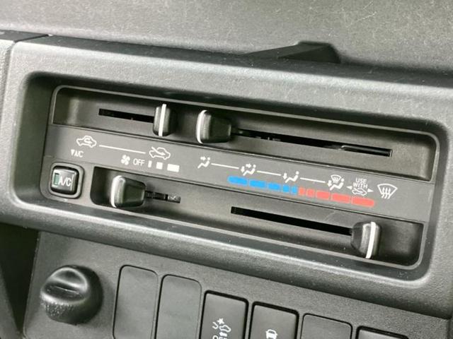 ハイゼットトラック スタンダードSA3t 新品タイヤ/保証書/衝突安全装置/車線逸脱防止支援システム/EBD付ABS/横滑り防止装置/エアバッグ 運転席/パワーステアリング/ワンオーナー/マニュアルエアコン/取扱説明書/アクセサリーソケット(10枚目)