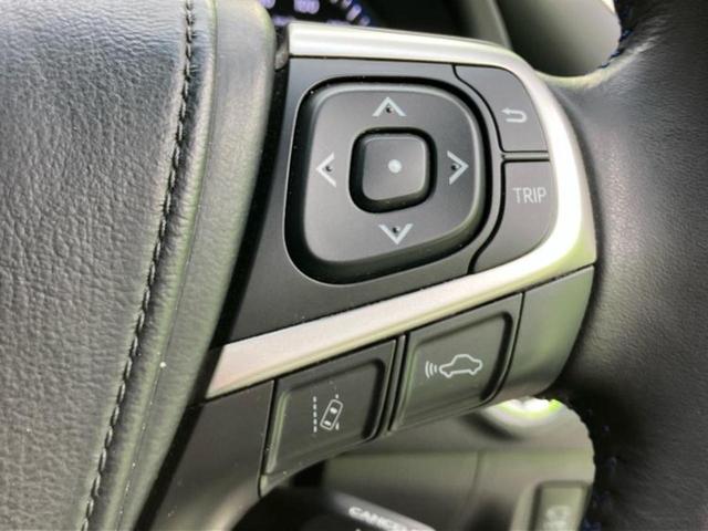 ハリアー 4WDプログレスメタルレザーPスタイルブルーイッシュ 新品タイヤ/JBL/保証書/純正 9インチ SDナビ/衝突安全装置/シートヒーター/車線逸脱防止支援システム/シート 合皮/パーキングアシスト バックガイド/電動バックドア 衝突被害軽減システム(16枚目)