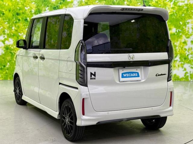 N-BOXカスタム 4WD L・ターボスタイルプラスブラック 新品タイヤ/保証書/純正 SDナビ/衝突安全装置/両側電動スライドドア/シートヒーター/車線逸脱防止支援システム/シート ハーフレザー/パーキングアシスト バックガイド 衝突被害軽減システム 4WD(3枚目)